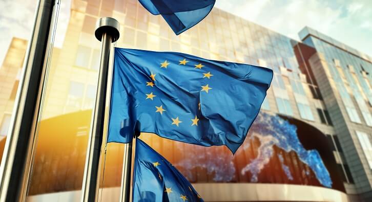 株式市場は株高へ